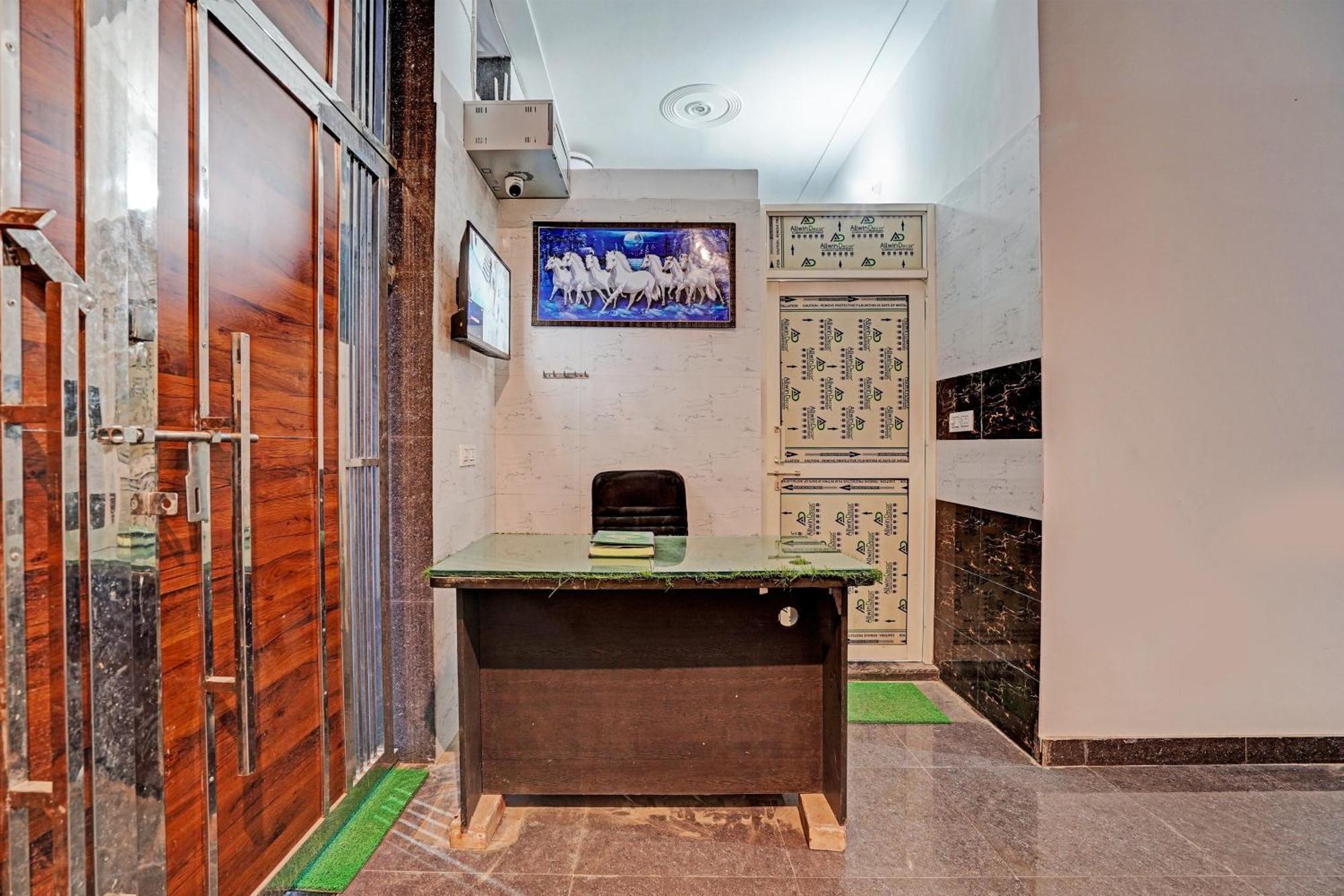 Hotel O Parth Logistics Dhāruhera エクステリア 写真
